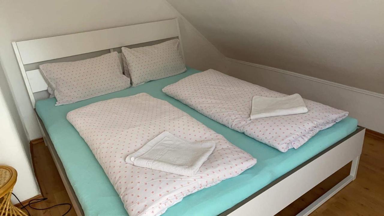 Pesti Apartmanház Bük Esterno foto
